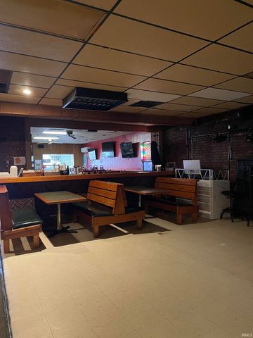 512 Lincolnway Highway, Osceola, IN 46561