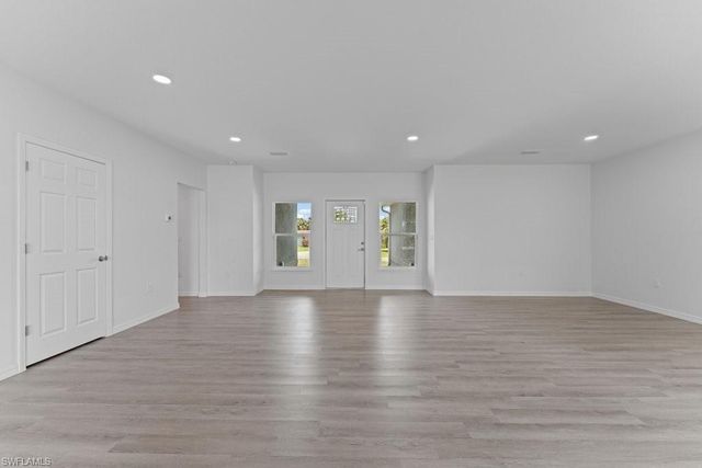 15 Hampton AVE, Lehigh Acres, FL 33936