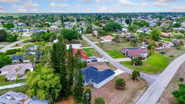 15 Hampton AVE, Lehigh Acres, FL 33936