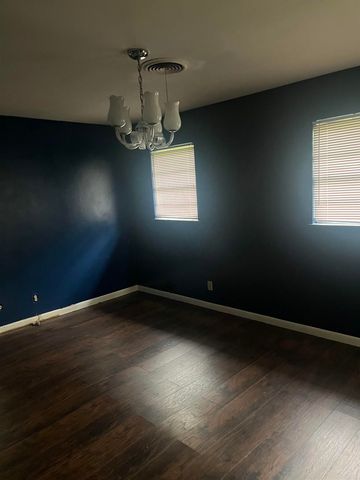1305 W 8th Street, El Dorado, AR 71730