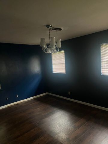 1305 W 8th Street, El Dorado, AR 71730