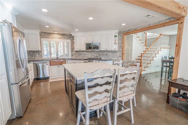 21728 Cheswold Avenue, Saugus, CA 91350