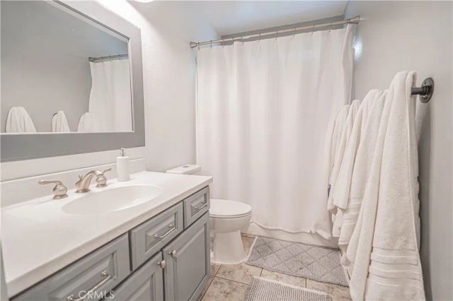 21728 Cheswold Avenue, Saugus, CA 91350