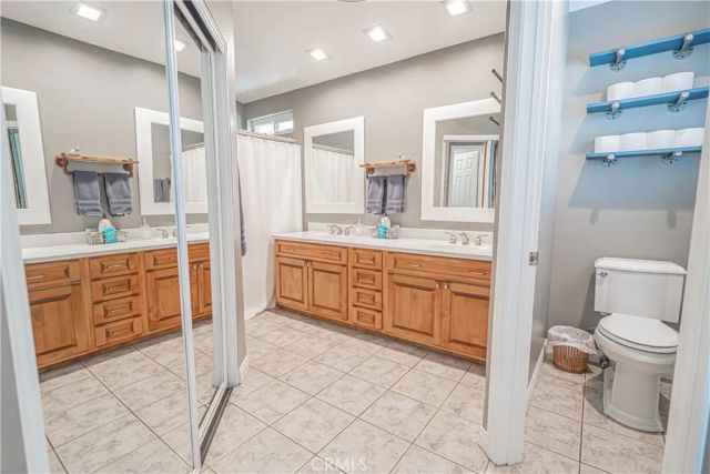 21728 Cheswold Avenue, Saugus, CA 91350