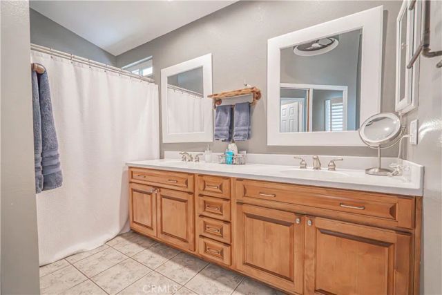 21728 Cheswold Avenue, Saugus, CA 91350