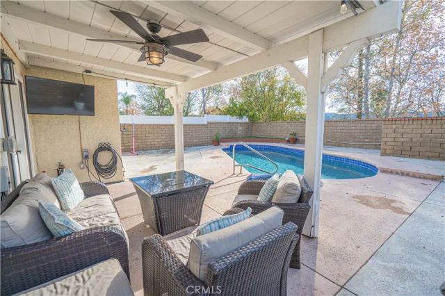 21728 Cheswold Avenue, Saugus, CA 91350