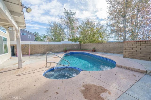 21728 Cheswold Avenue, Saugus, CA 91350