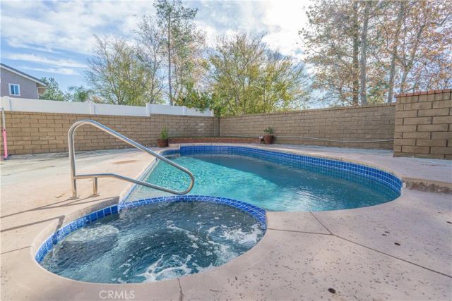 21728 Cheswold Avenue, Saugus, CA 91350