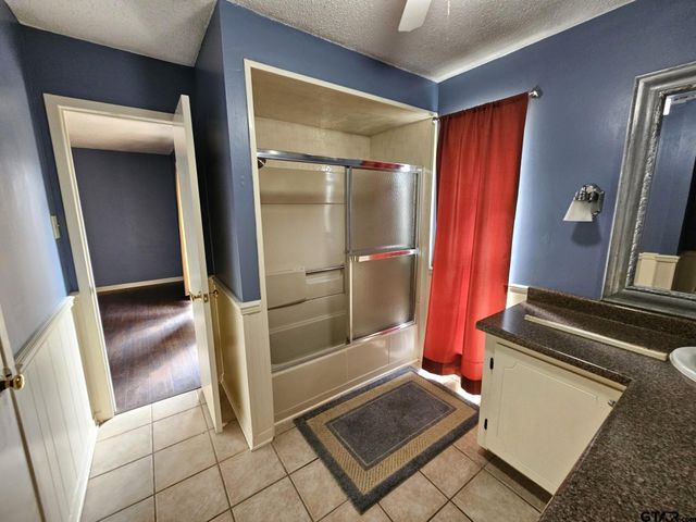 5779 N Cape Dr, Chandler, TX 75758