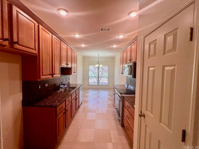 312 Willowbend Circle, Hot Springs, AR 71913