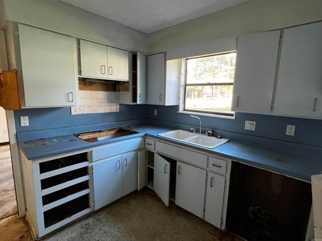 2404 Cedar Creek Rd, North Little Rock, AR 72116