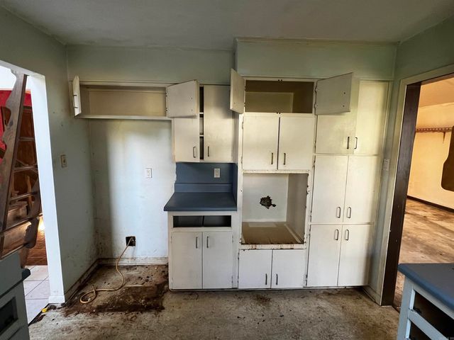 2404 Cedar Creek Rd, North Little Rock, AR 72116