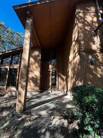 2404 Cedar Creek Rd, North Little Rock, AR 72116