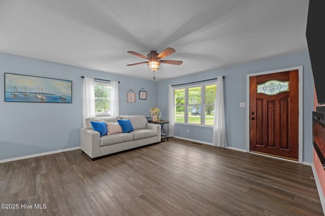 210 Glenburnie Drive, New Bern, NC 28560