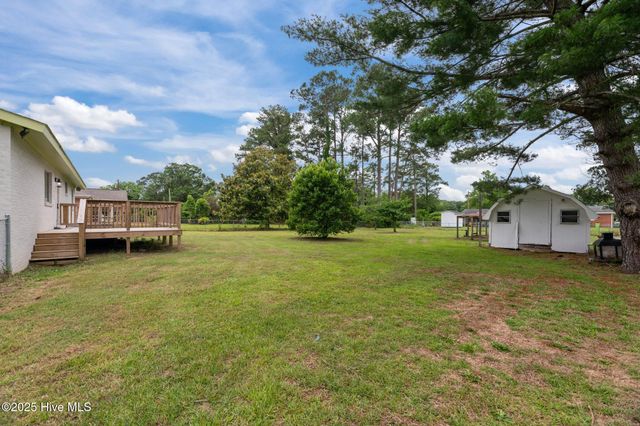 210 Glenburnie Drive, New Bern, NC 28560