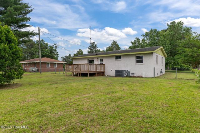 210 Glenburnie Drive, New Bern, NC 28560