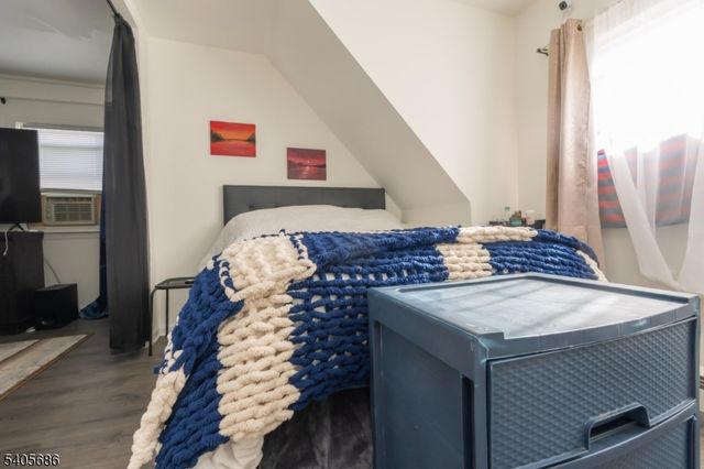 10 Glennon Pl, West Orange Twp., NJ 07052