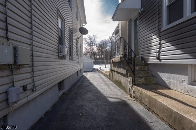 10 Glennon Pl, West Orange Twp., NJ 07052