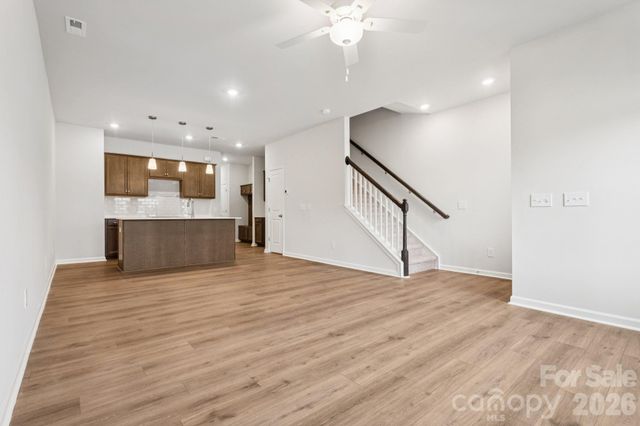 4750 Lakeview Road N 18, Charlotte, NC 28216