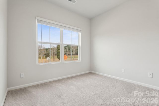 4750 Lakeview Road N 18, Charlotte, NC 28216