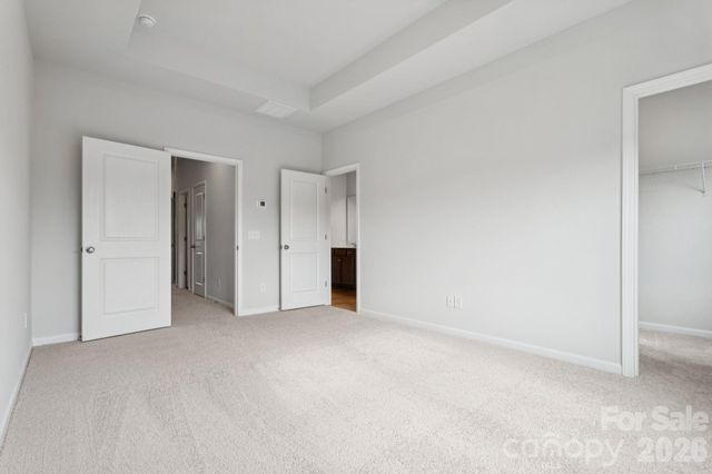 4750 Lakeview Road N 18, Charlotte, NC 28216