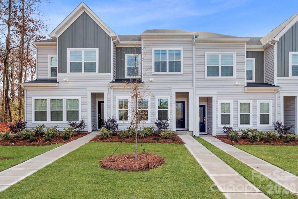 4750 Lakeview Road N 18, Charlotte, NC 28216