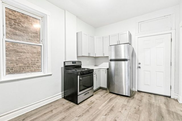 6344 S Eberhart Avenue, Chicago, IL 60637
