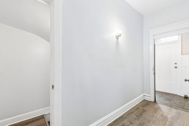 6344 S Eberhart Avenue, Chicago, IL 60637