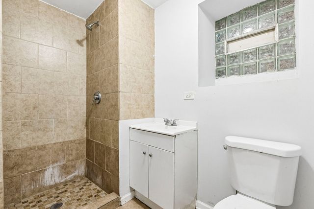 6344 S Eberhart Avenue, Chicago, IL 60637