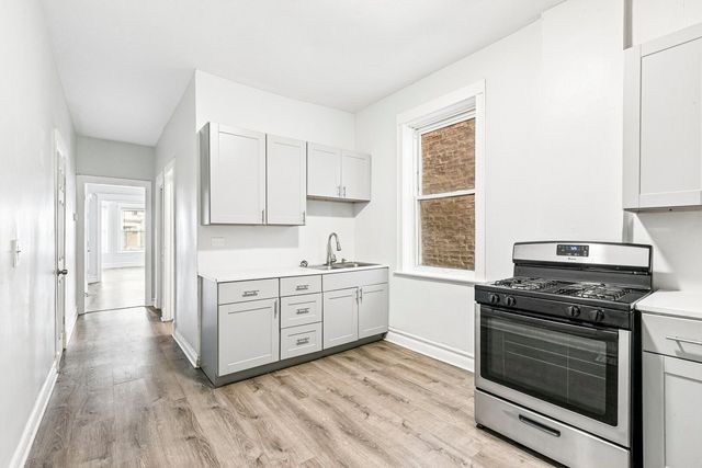 6344 S Eberhart Avenue, Chicago, IL 60637