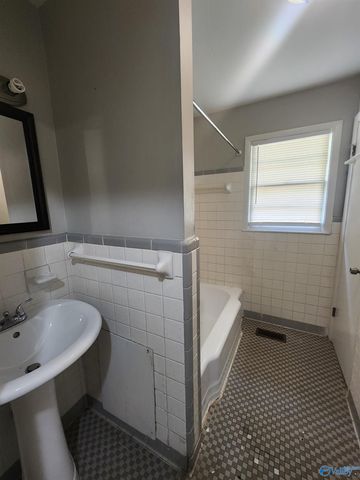 3614 Wilbur Avenue NW, Huntsville, AL 35810