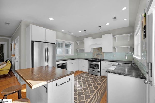 10 N Avondale Drive, Greenville, SC 29609