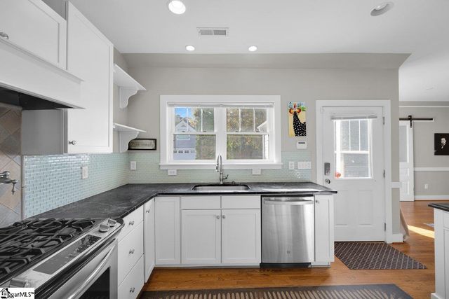 10 N Avondale Drive, Greenville, SC 29609