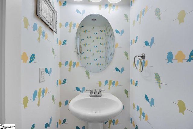 10 N Avondale Drive, Greenville, SC 29609