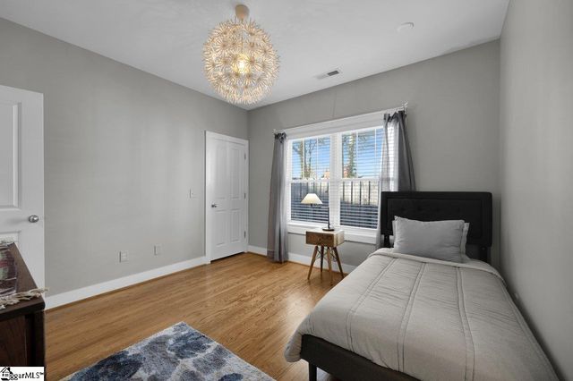 10 N Avondale Drive, Greenville, SC 29609