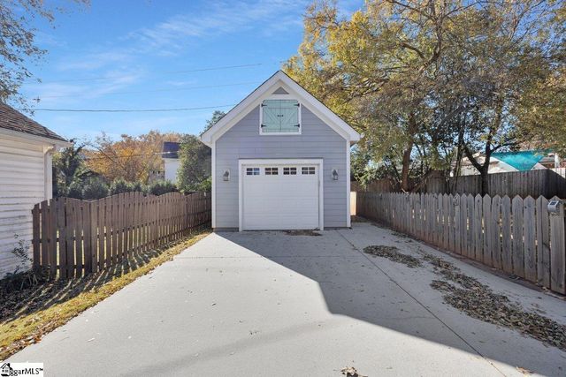 10 N Avondale Drive, Greenville, SC 29609