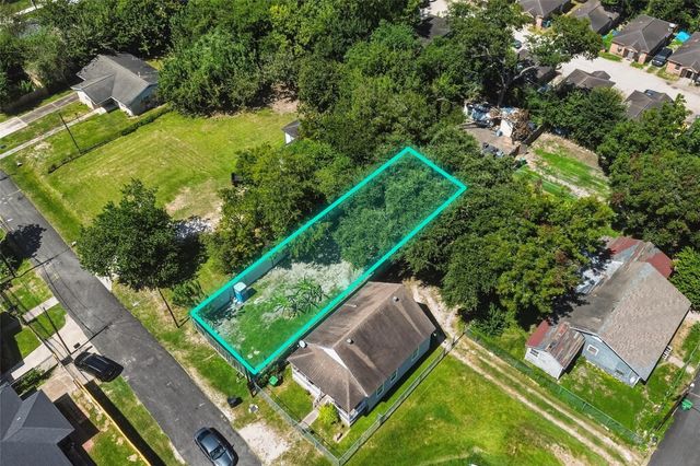 3219 Evella Street, Houston, TX 77026