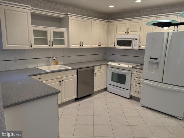 1706 JULIE CT, Bensalem, PA 19020