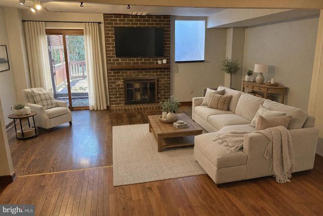 1706 JULIE CT, Bensalem, PA 19020