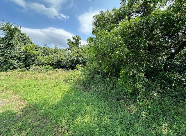 1633 Rockview Drive, Granbury, TX 76049