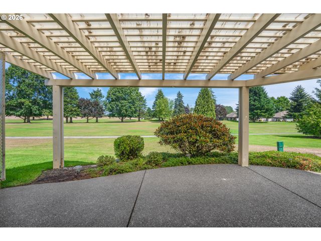 6526 HOGAN Dr N, Keizer, OR 97303