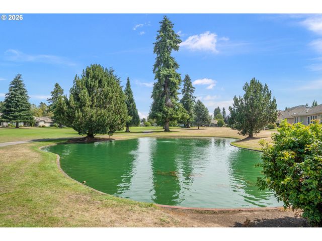 6526 HOGAN Dr N, Keizer, OR 97303
