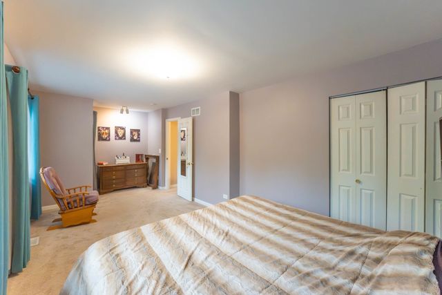 222 Highmoor Drive, Round Lake Park, IL 60073
