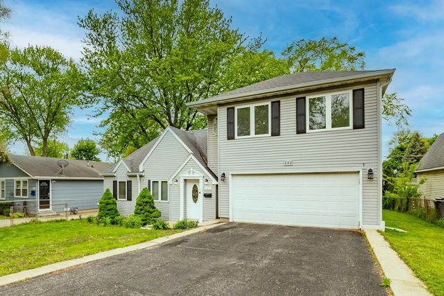 222 Highmoor Drive, Round Lake Park, IL 60073