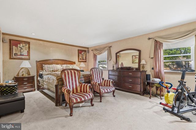 122 GREEN VALE RD, Cherry Hill, NJ 08034
