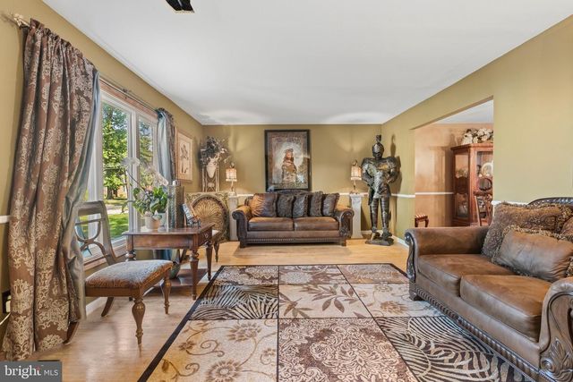 122 GREEN VALE RD, Cherry Hill, NJ 08034