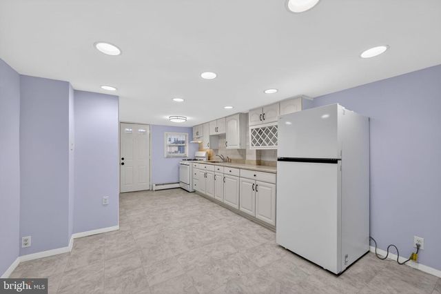 354 E SIXTH AVE, Conshohocken, PA 19428