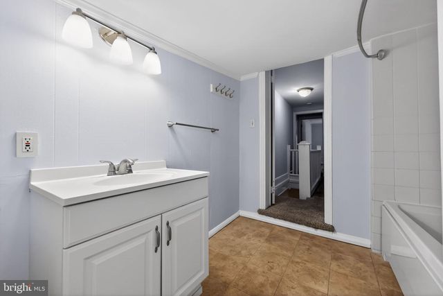 354 E SIXTH AVE, Conshohocken, PA 19428