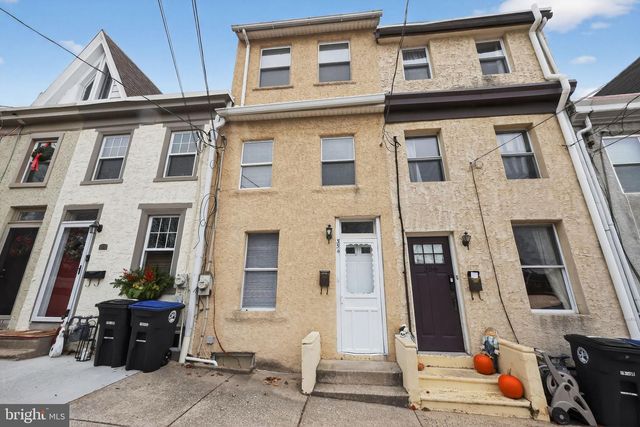 354 E SIXTH AVE, Conshohocken, PA 19428