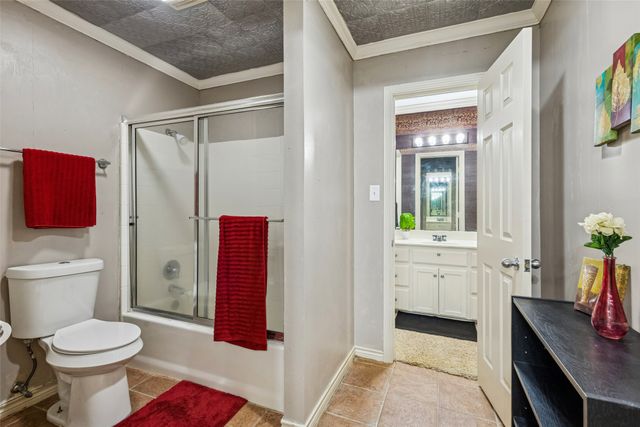 3558 S Nolan River Road, Cleburne, TX 76033